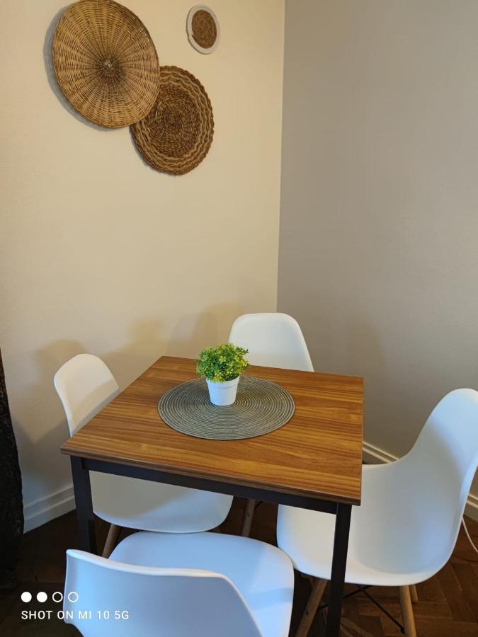 Châteauroux Appartement Tres Bien Place מראה חיצוני תמונה